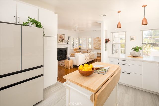 1739 N Niagara, Burbank, CA 91505