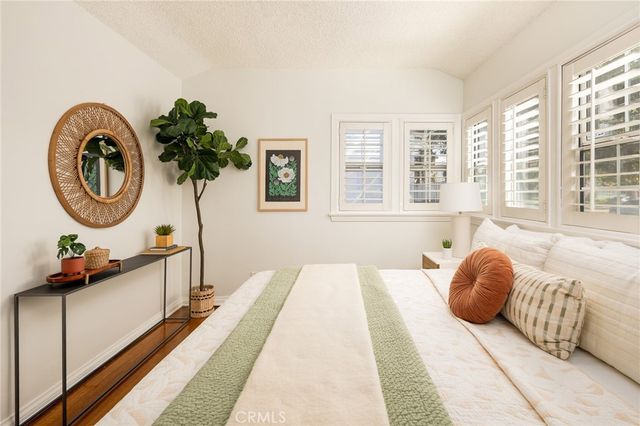 1739 N Niagara, Burbank, CA 91505