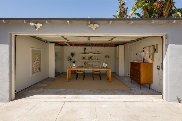 1739 N Niagara, Burbank, CA 91505