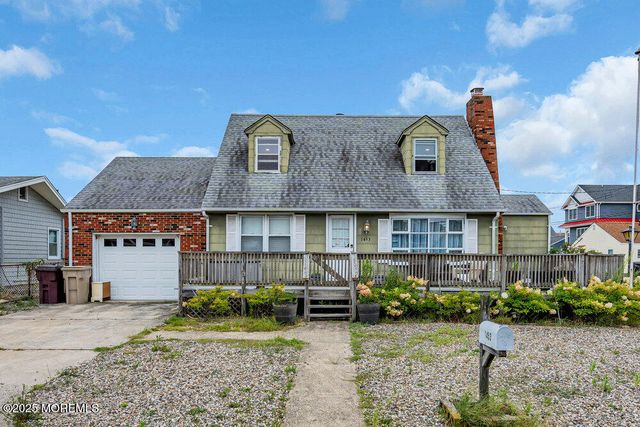 1453 Barnegat Avenue, South Seaside Park, NJ 08752