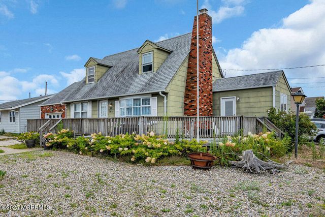 1453 Barnegat Avenue, South Seaside Park, NJ 08752