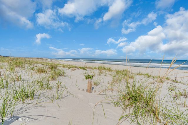 1453 Barnegat Avenue, South Seaside Park, NJ 08752