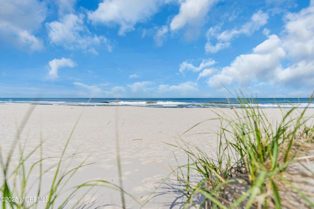 1453 Barnegat Avenue, South Seaside Park, NJ 08752