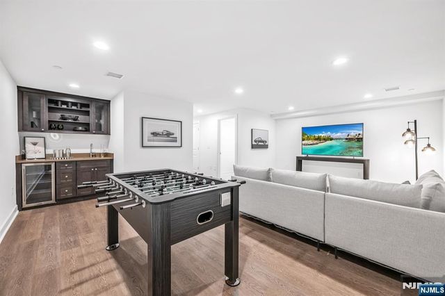 11 Gabriel Court 11, Paramus, NJ 07652