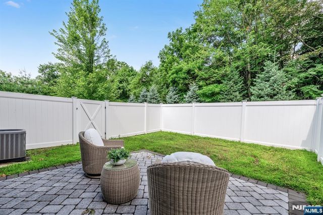11 Gabriel Court 11, Paramus, NJ 07652