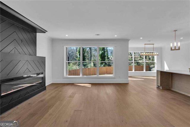 274 WHITE Street, Hoschton, GA 30548