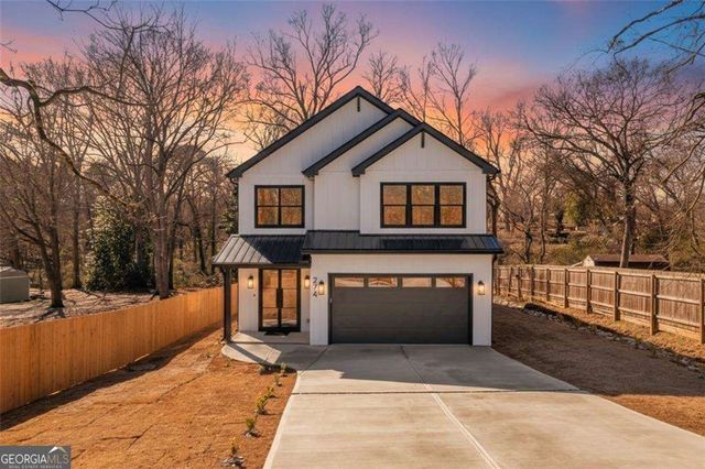 274 WHITE Street, Hoschton, GA 30548