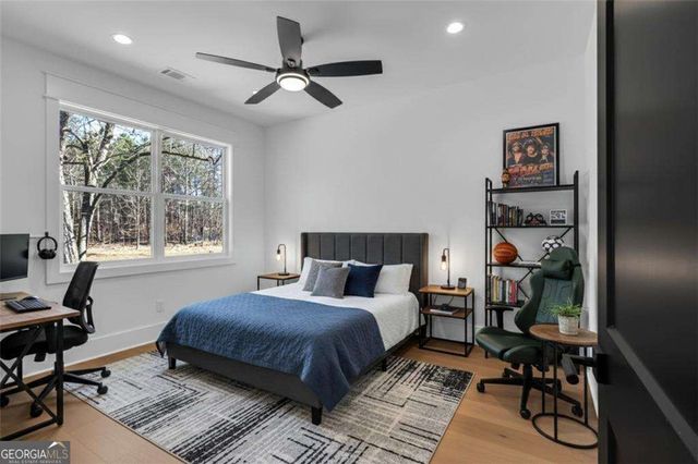 274 WHITE Street, Hoschton, GA 30548