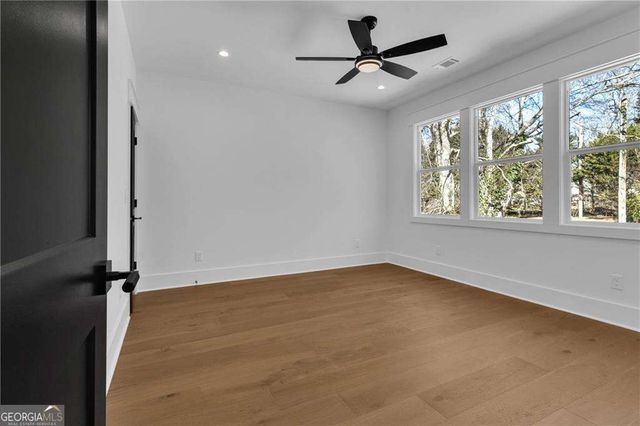 274 WHITE Street, Hoschton, GA 30548