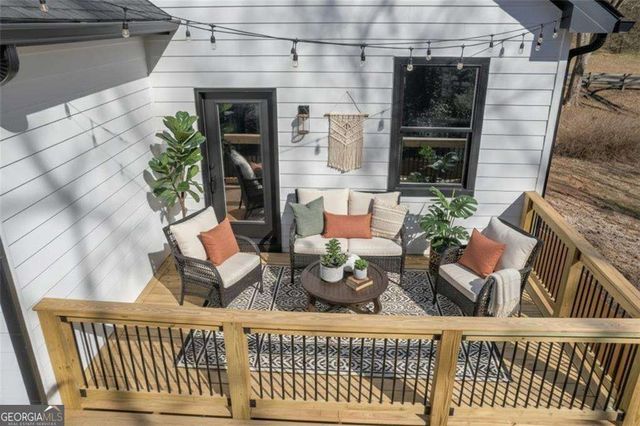 274 WHITE Street, Hoschton, GA 30548