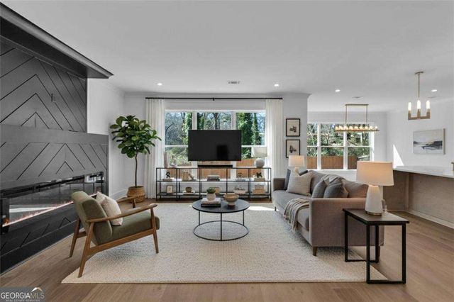 274 WHITE Street, Hoschton, GA 30548