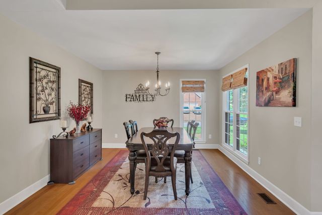 110 Stonehollow Way, Hendersonville, TN 37075