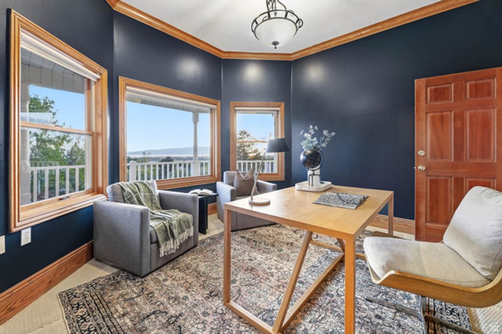 Image 4 of property listing at 2910 FOOTHILL DR, Provo, UT 84604