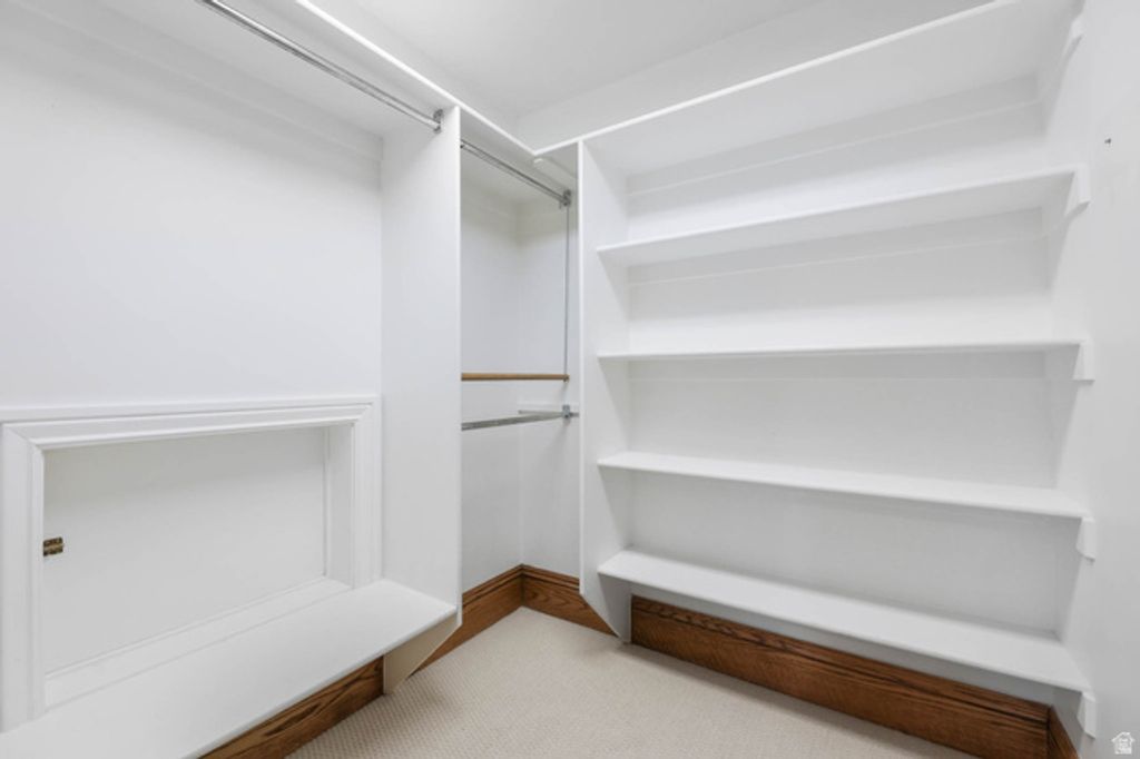 Image 42 of property listing at 2910 FOOTHILL DR, Provo, UT 84604