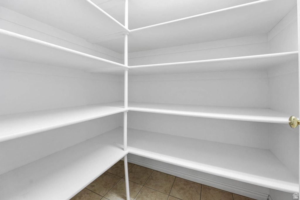 Image 62 of property listing at 2910 FOOTHILL DR, Provo, UT 84604