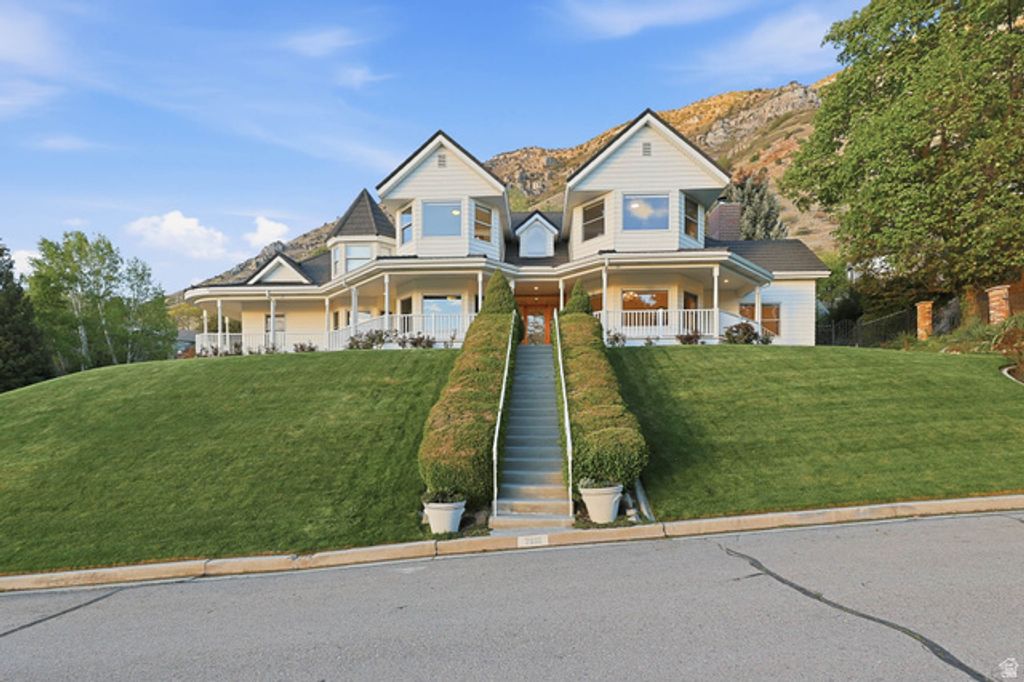 Image 76 of property listing at 2910 FOOTHILL DR, Provo, UT 84604