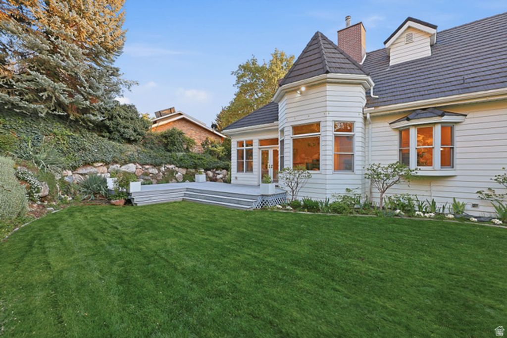 Image 84 of property listing at 2910 FOOTHILL DR, Provo, UT 84604