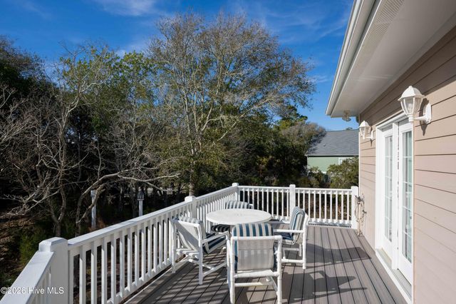 205 Aberlady Bay, Emerald Isle, NC 28594