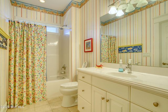 205 Aberlady Bay, Emerald Isle, NC 28594