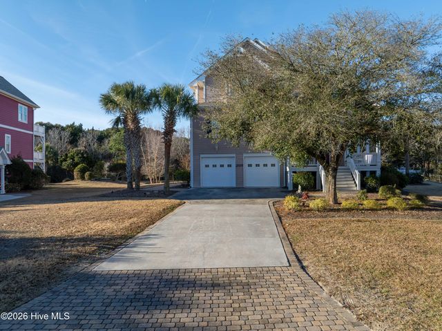 205 Aberlady Bay, Emerald Isle, NC 28594