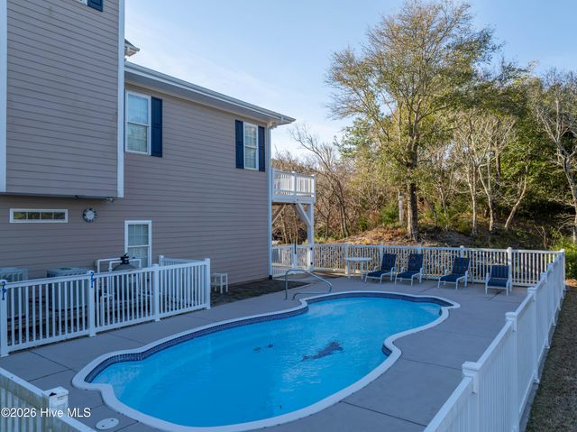 205 Aberlady Bay, Emerald Isle, NC 28594