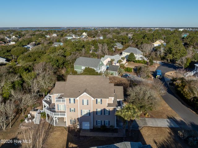 205 Aberlady Bay, Emerald Isle, NC 28594