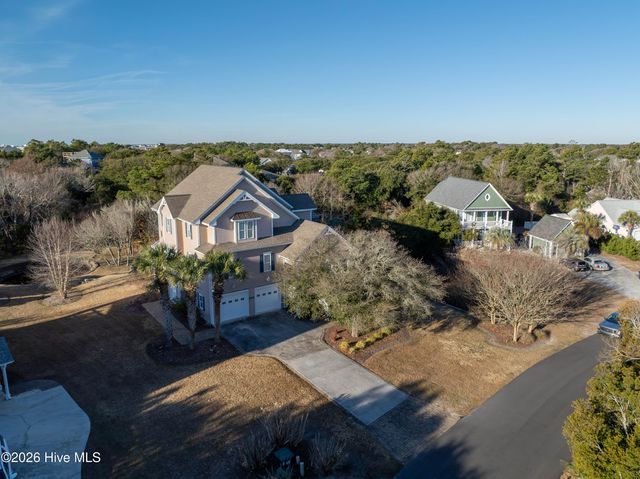 205 Aberlady Bay, Emerald Isle, NC 28594