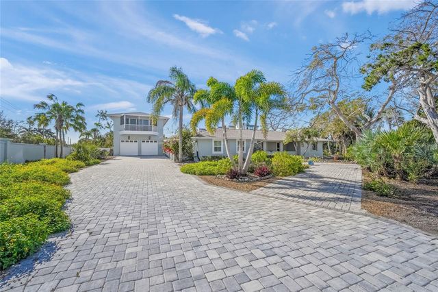 8560 HERON LAGOON CIRCLE, Sarasota, FL 34242