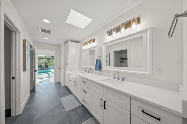 8560 HERON LAGOON CIRCLE, Sarasota, FL 34242