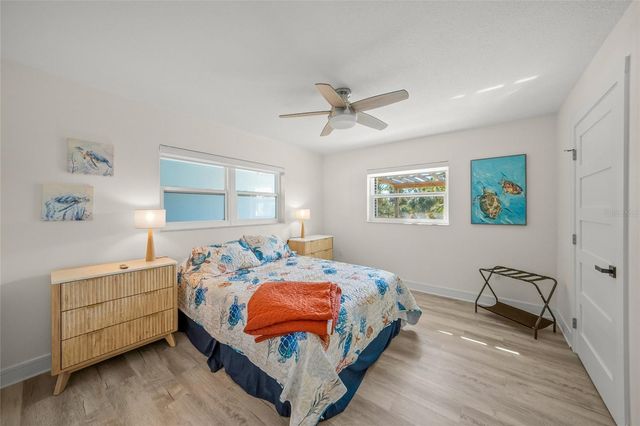 8560 HERON LAGOON CIRCLE, Sarasota, FL 34242