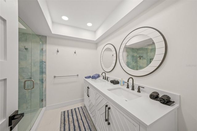 8560 HERON LAGOON CIRCLE, Sarasota, FL 34242