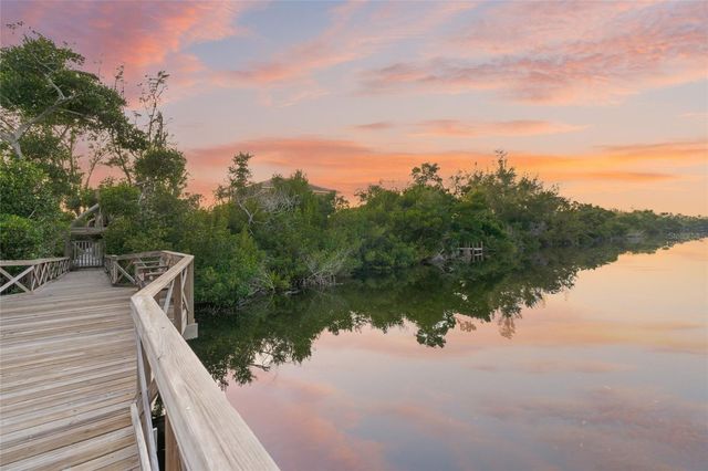 8560 HERON LAGOON CIRCLE, Sarasota, FL 34242