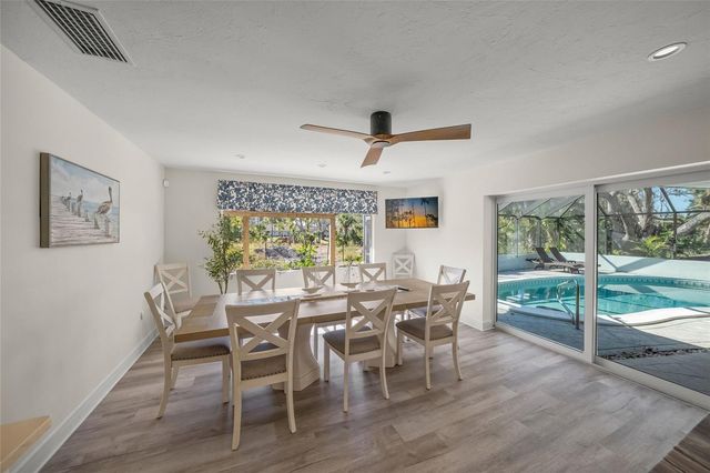 8560 HERON LAGOON CIRCLE, Sarasota, FL 34242