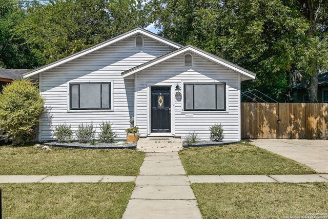 915 W Gramercy, San Antonio, TX 78201