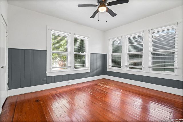 915 W Gramercy, San Antonio, TX 78201