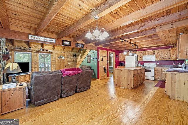 114 Rockingham Way, Ellijay, GA 30540