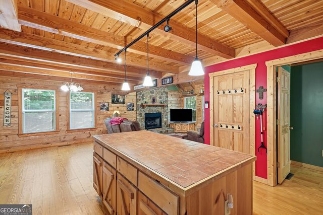 114 Rockingham Way, Ellijay, GA 30540