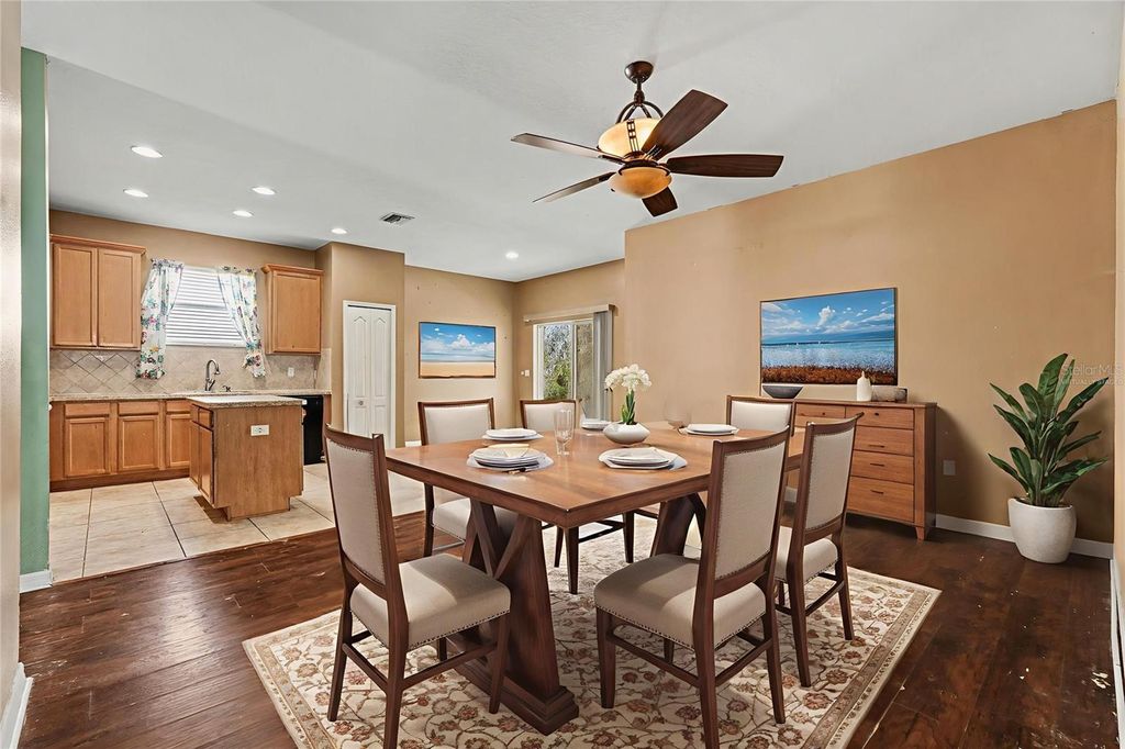 Image 18 of property listing at 11941 PALM BAY COURT, New Port Richey, FL 34654