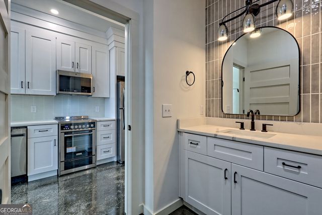 21 Valley Street 1, Clayton, GA 30525
