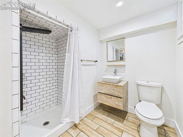 1107 Parkview Boulevard, Colorado Springs, CO 80905