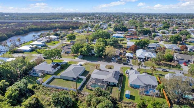 879 SE Carnival Avenue, Port St. Lucie, Port St Lucie, FL 34983