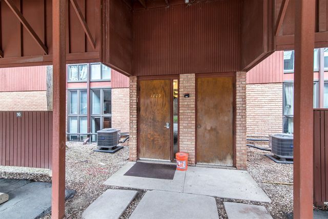 1809 Independence Boulevard 15B, Ann Arbor, MI 48104