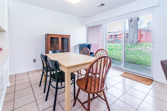 1809 Independence Boulevard 15B, Ann Arbor, MI 48104
