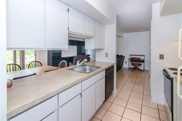 1809 Independence Boulevard 15B, Ann Arbor, MI 48104