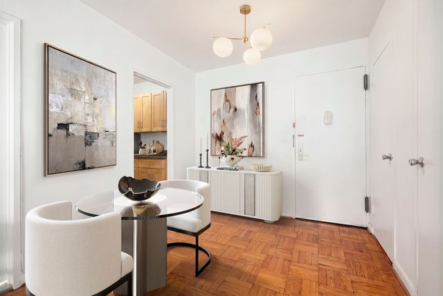 77 W 55th St Apt 12K, New York City, NY 10019