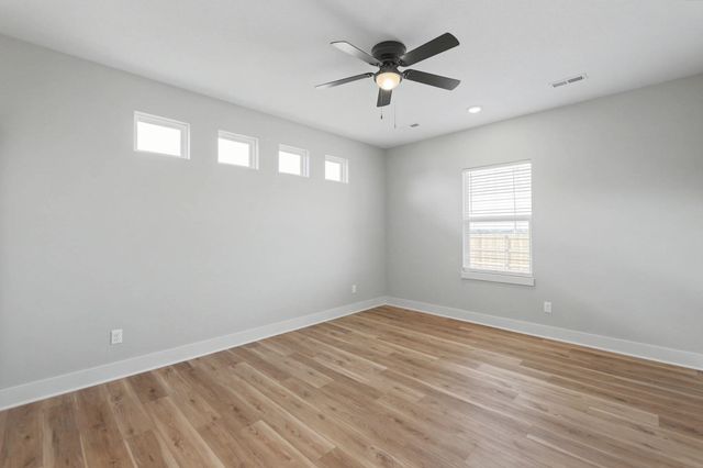 600 W Long Path Ct, Goddard, KS 67052