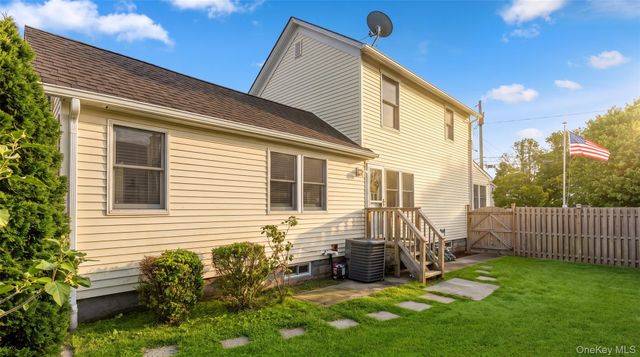 27 Wood Avenue, Patchogue, NY 11772