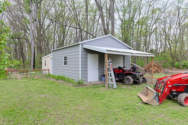 2538 S 3rd Street, Niles, MI 49120