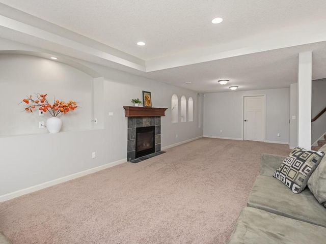 6241 Urbandale Lane N, Maple Grove, MN 55311