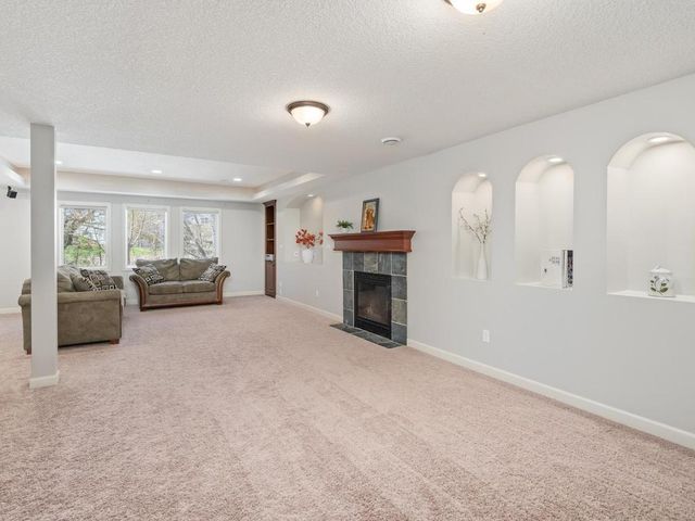 6241 Urbandale Lane N, Maple Grove, MN 55311